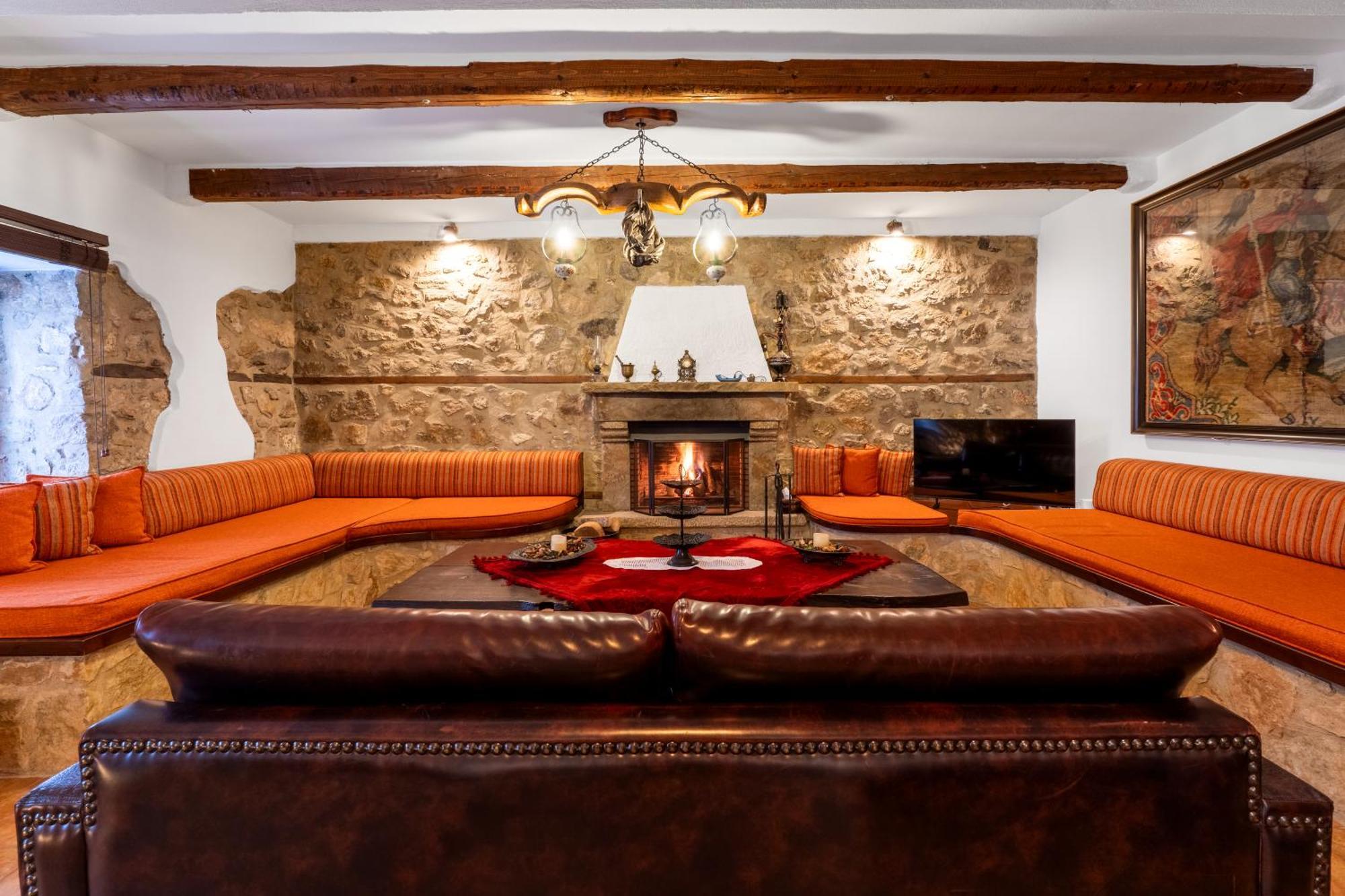 Manor House Est. 1890 Apartment Kastoria